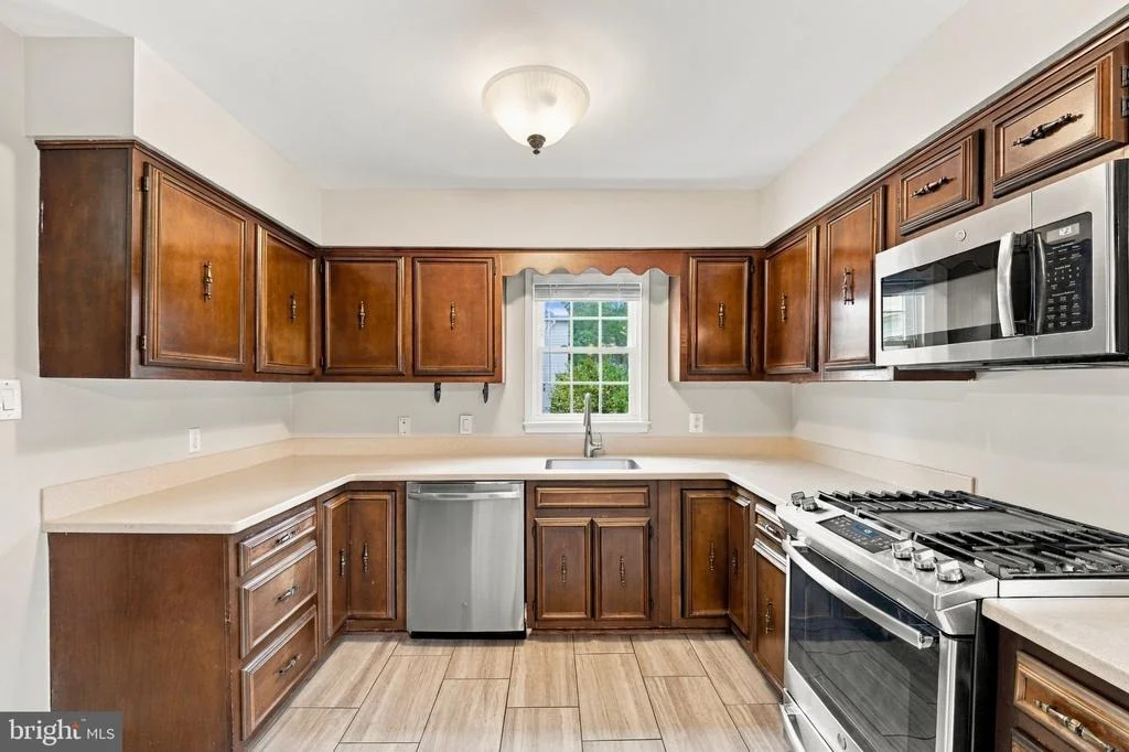 Photo of 16005 WALLINGFORD ROAD
