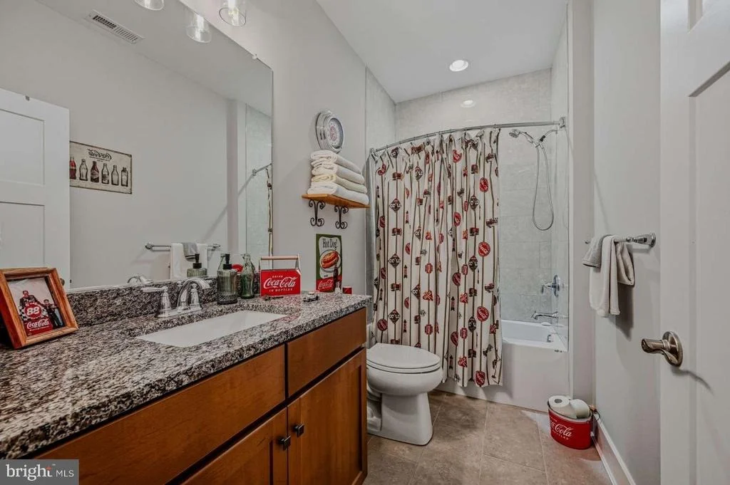 Photo of 24187 HEARTLEAF ROAD