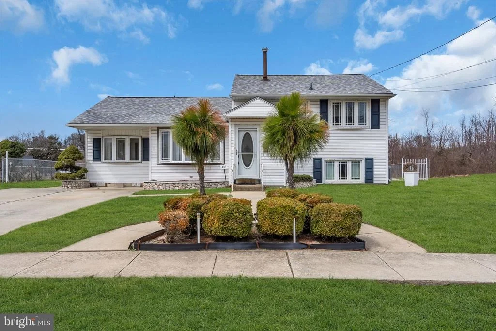 Photo of 103 CARVER DRIVE