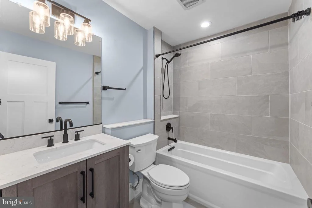 Photo of 3709 KING WILLIAM DRIVE