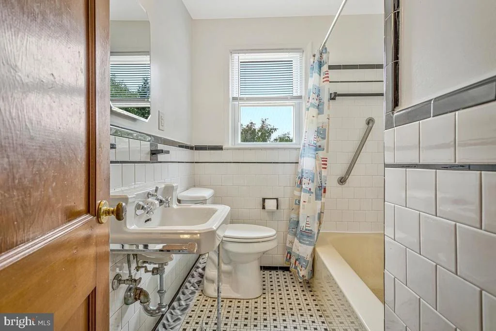 Photo of 6614 HORSESHOE ROAD