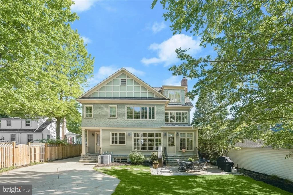Photo of 4423 WALSH STREET