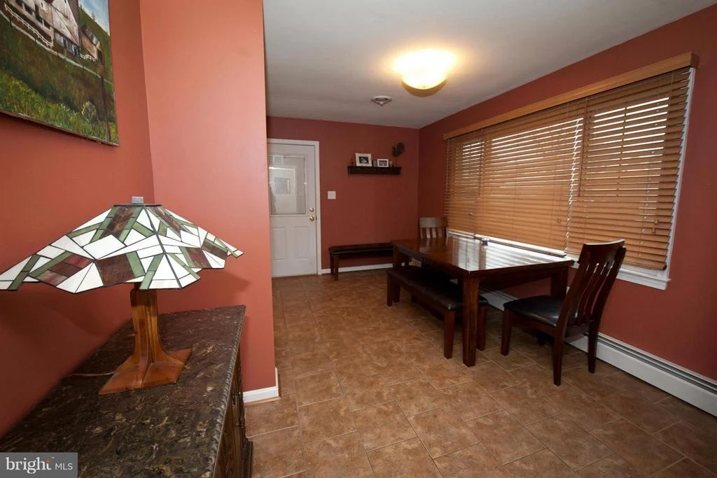 Photo of 5002 LEE HILL CIRCLE