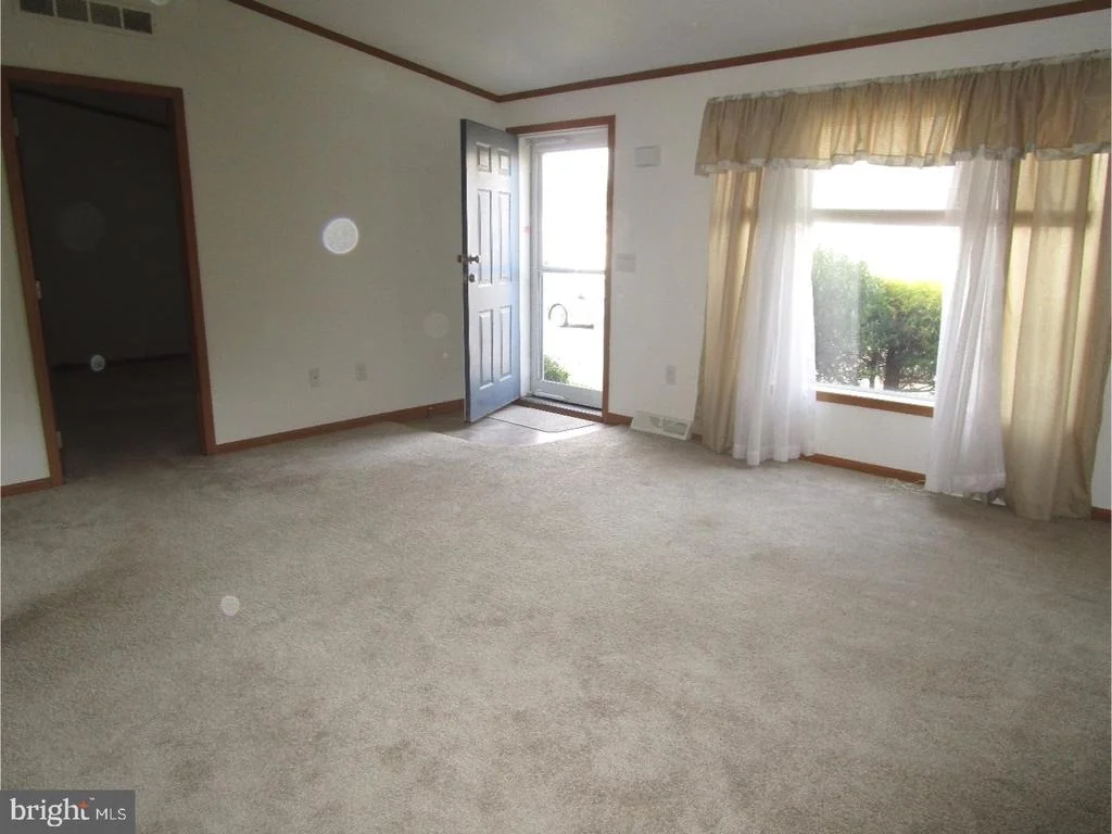 Photo of 304 PERSIMMON CIRCLE