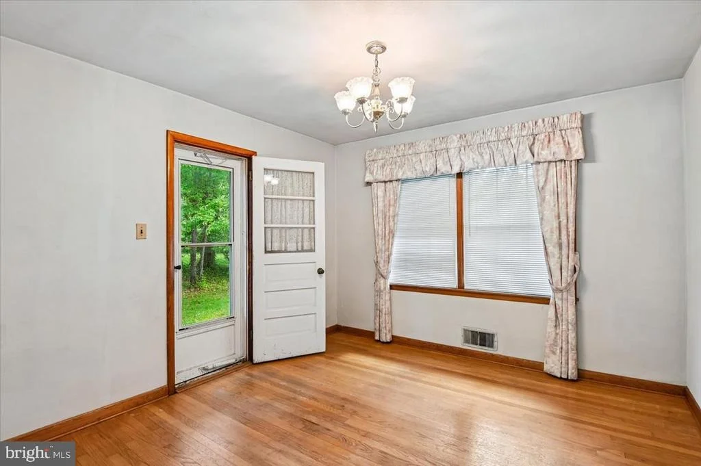 Photo of 1509 DUVALL ROAD