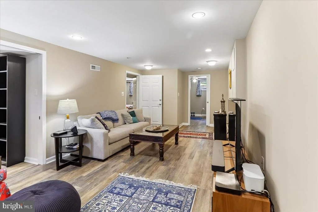 Photo of 1504 CREST ROAD