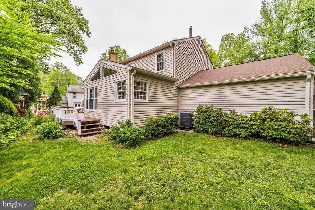 Photo of 5111 KING DAVID BOULEVARD