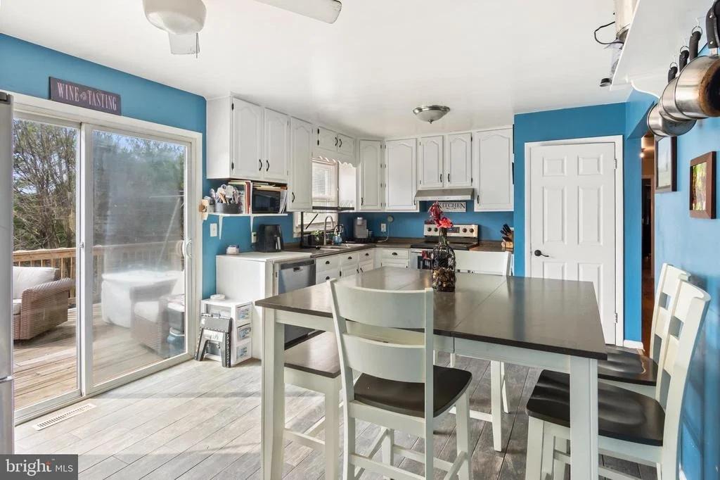 Photo of 3000 BREEZEWOOD LANE