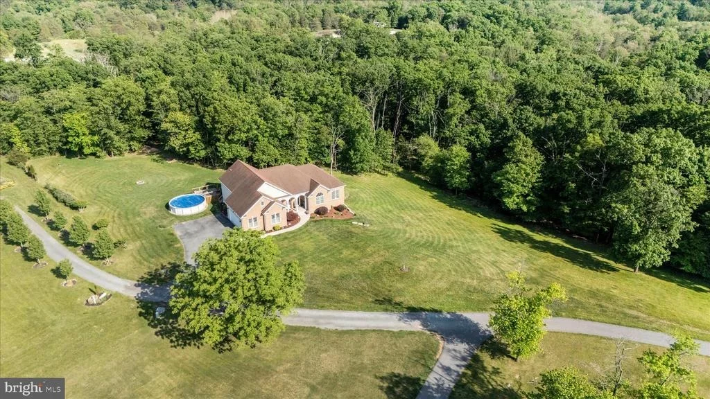 Photo of 7145 LINGANORE ROAD