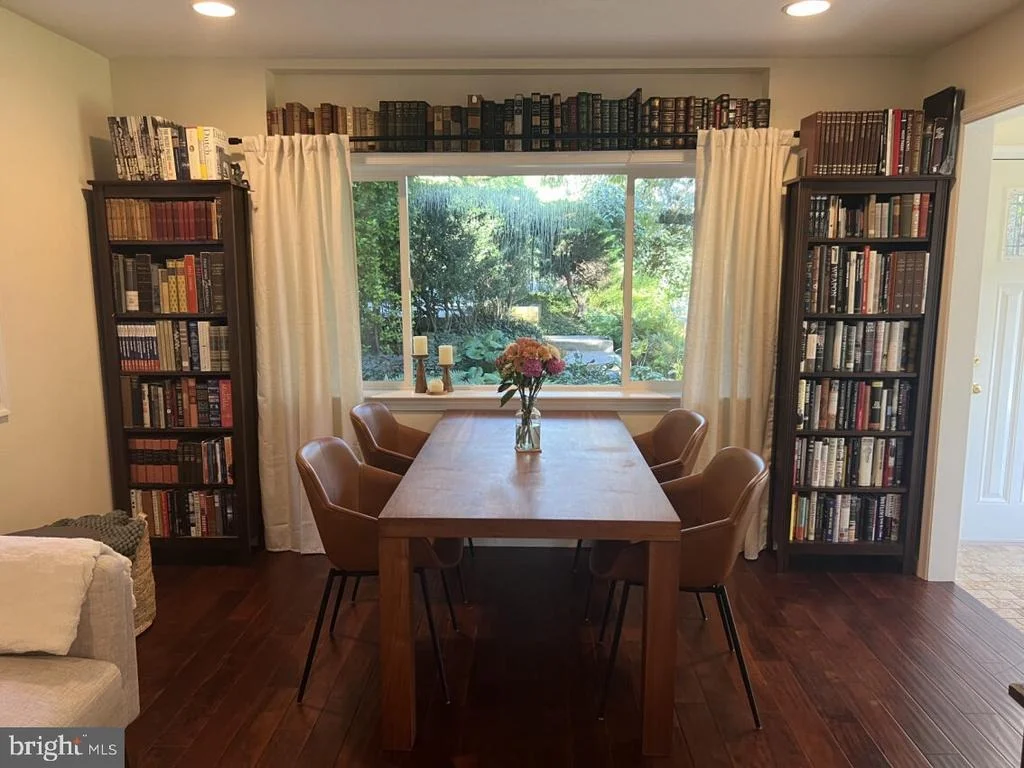 Photo of 2921 DUVALL ROAD