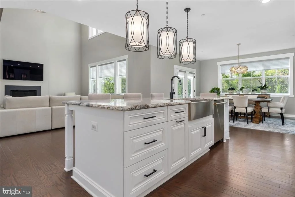 Photo of 7172 MEADOWBROOKE DRIVE