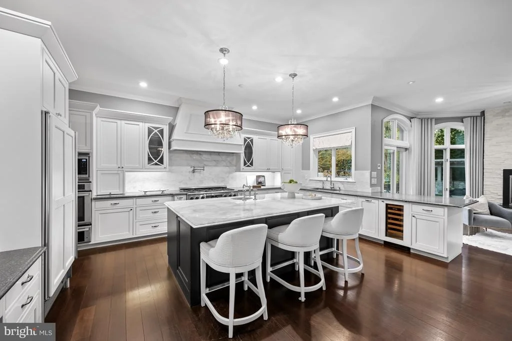 Photo of 8305 FOX HAVEN DRIVE