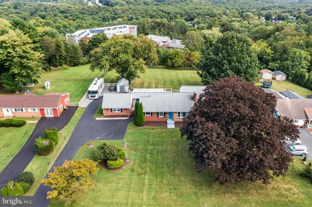 Photo of 25223 OAK DRIVE