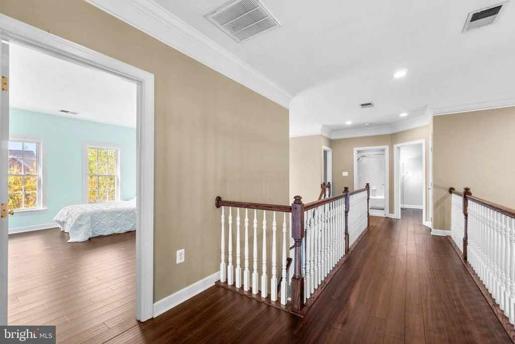 Photo of 9116 BOWLING GREEN DRIVE