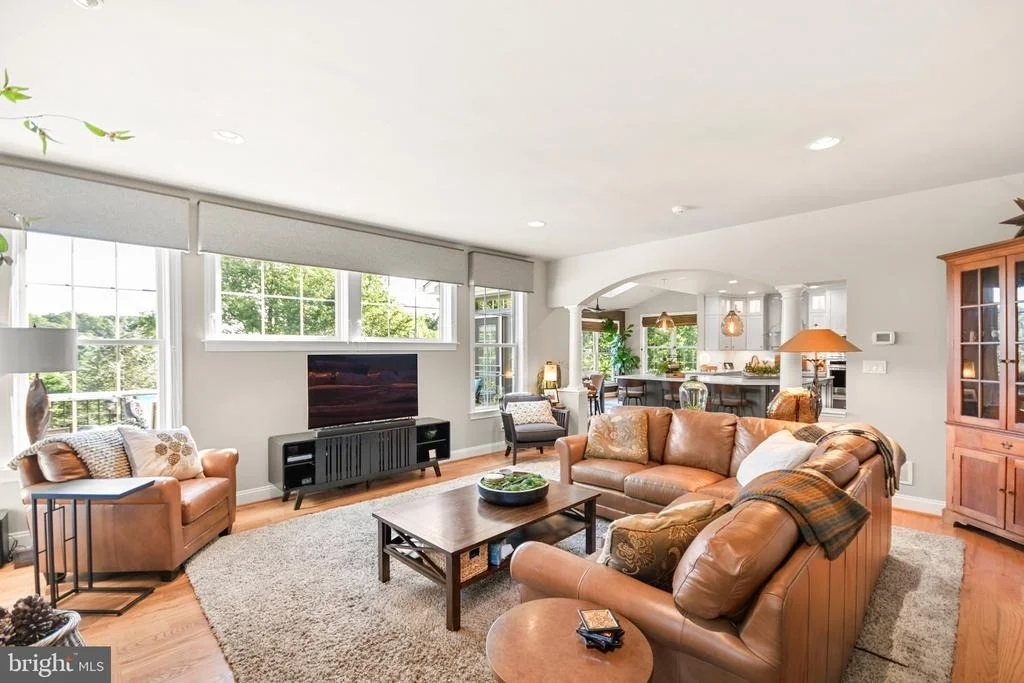 Photo of 4606 MOCKINGBIRD LANE
