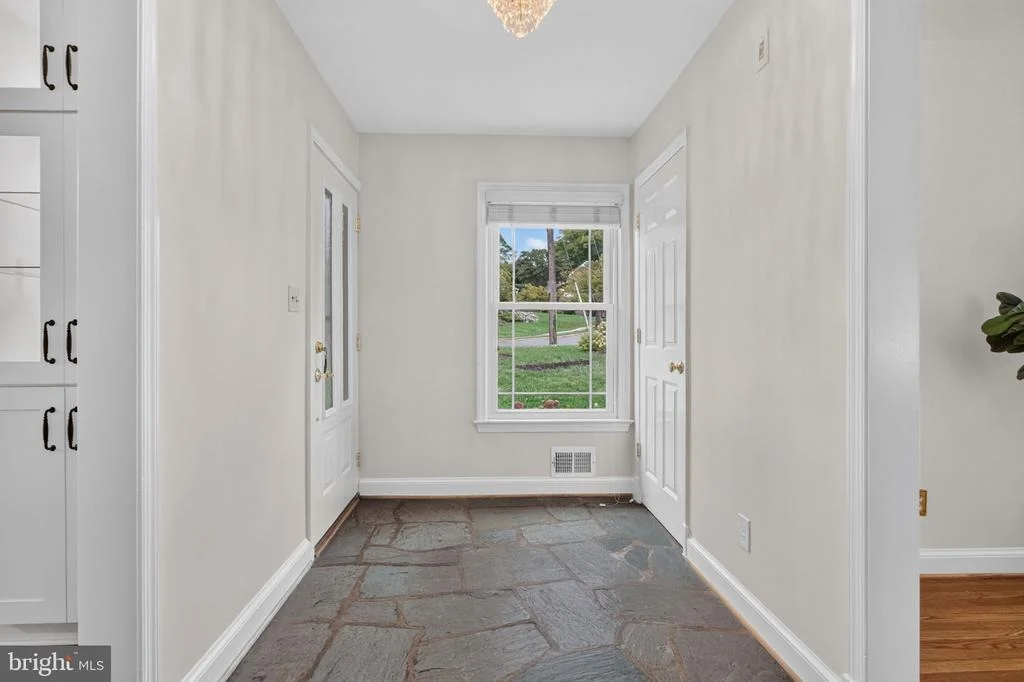 Photo of 415 CROWN VIEW DRIVE