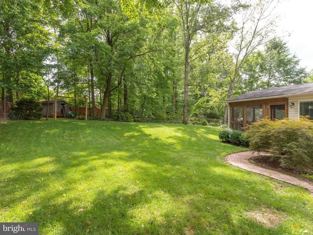 Photo of 8707 NANLEE DRIVE