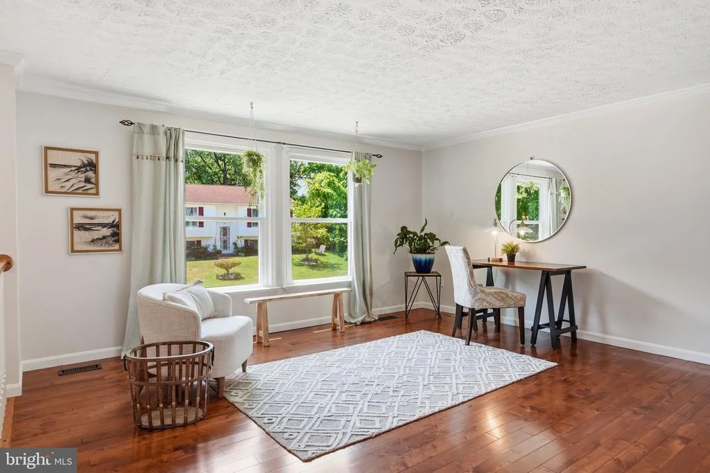 Photo of 490 ELEANOR LANE