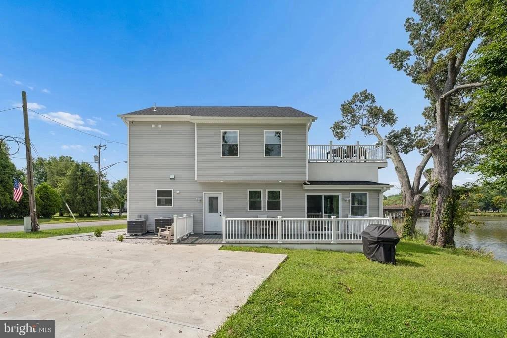 Photo of 456 DEALE ROAD
