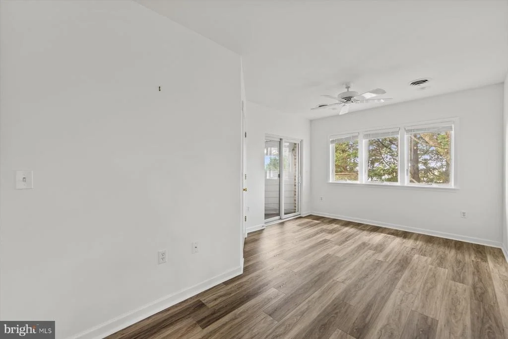 Photo of 20340 SILVER LAKE DRIVE