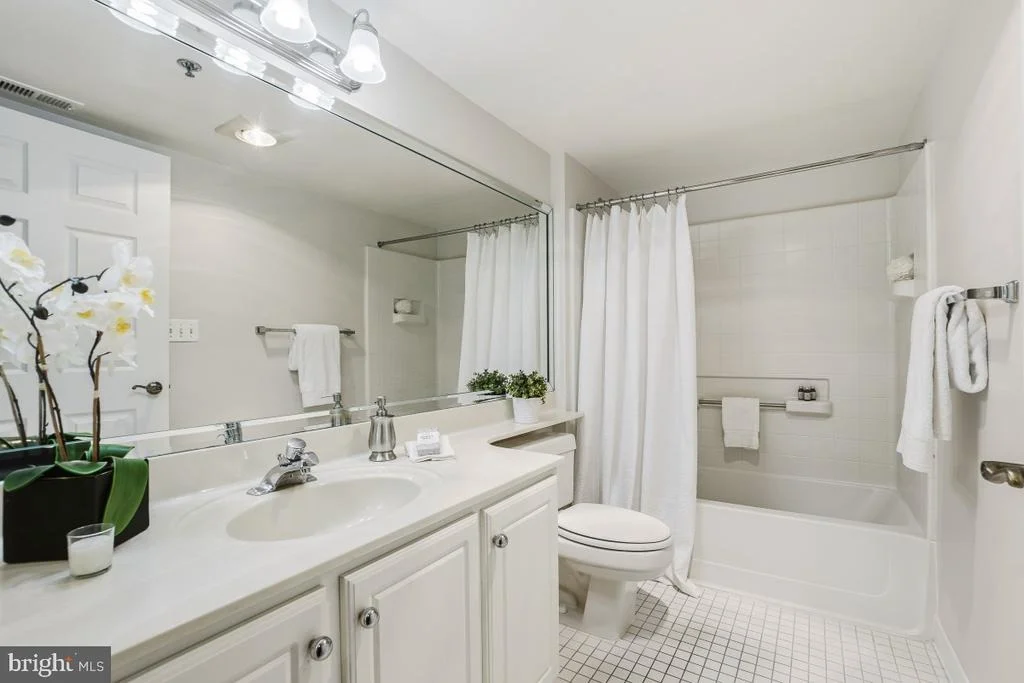 Photo of Unit 203 at 14801 PENNFIELD CIRCLE