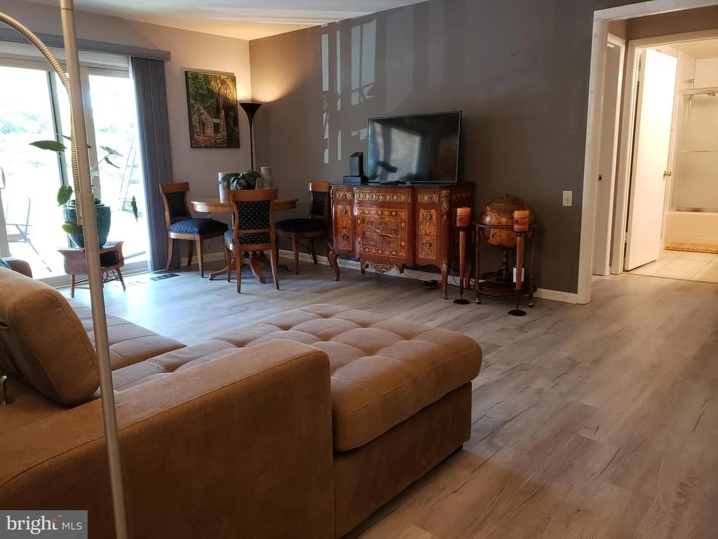 Photo of Unit 73A at 3600 GLENEAGLES DRIVE