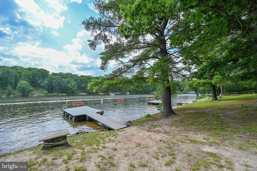 Photo of 527 DEER RUN LANE