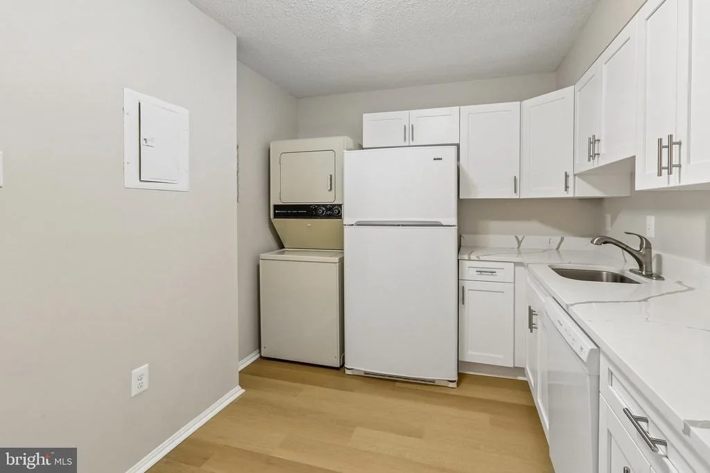 Photo of Unit 2620 at 15107 INTERLACHEN DRIVE