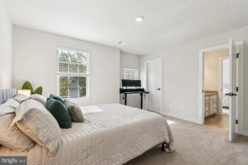 Photo of 39 OAK ROAD