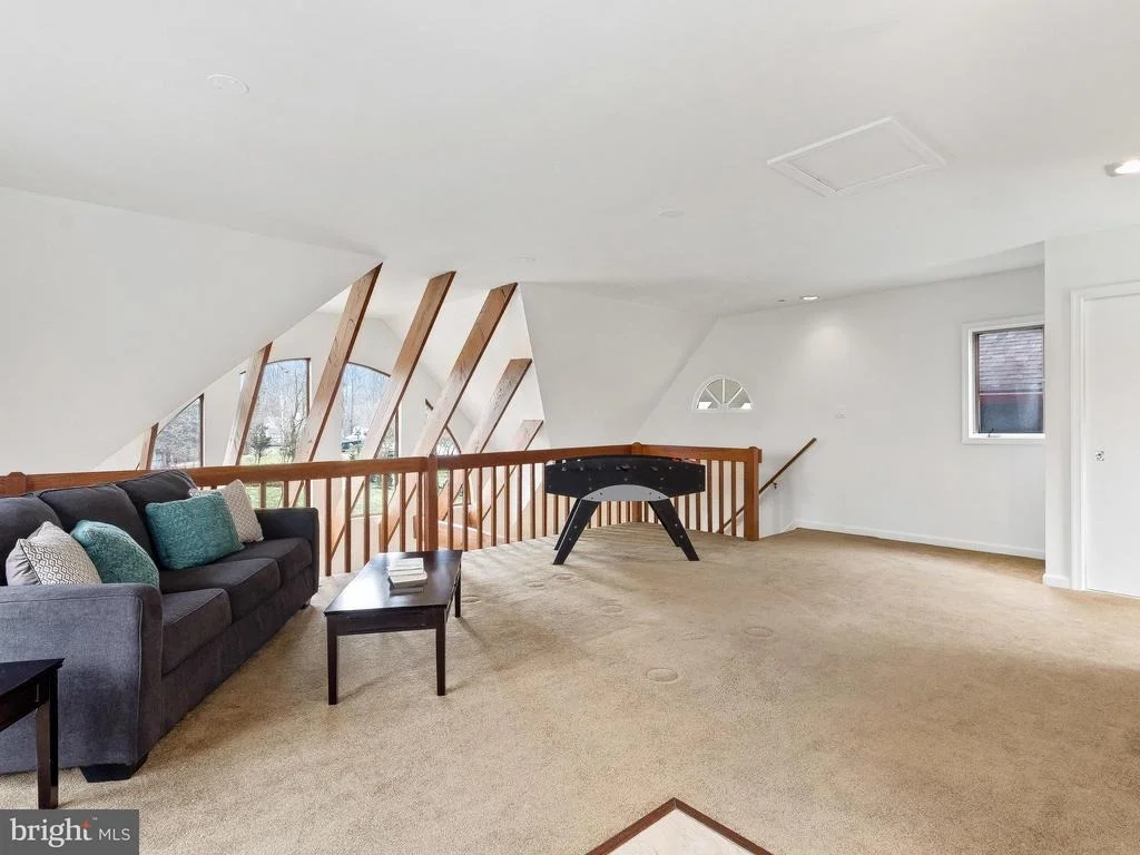 Photo of 770 EASTERN POINT ROAD