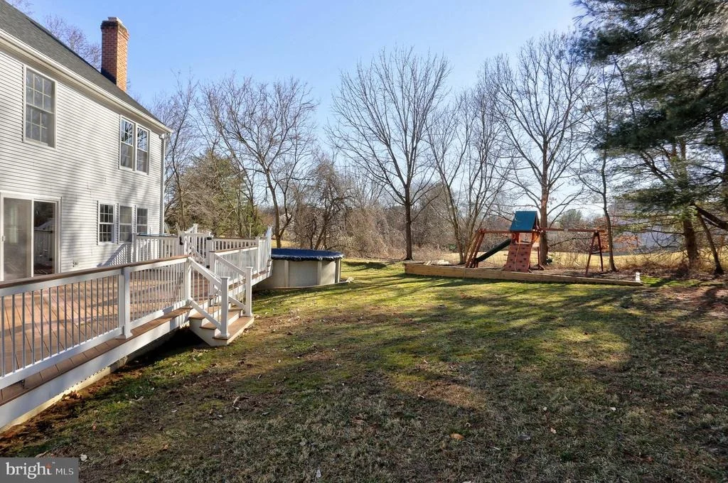 Photo of 8278 LEISHEAR ROAD