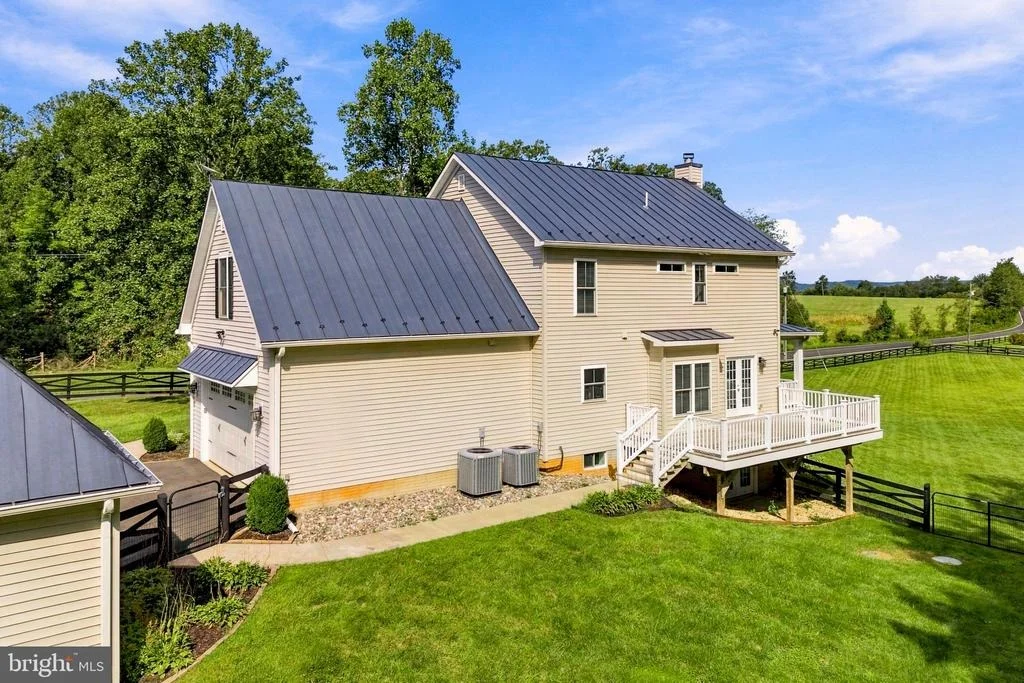 Photo of 7135 LEEDS MANOR ROAD