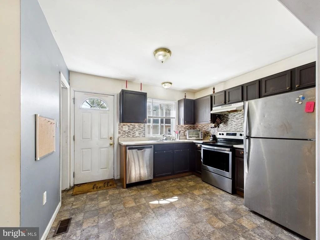 Photo of 1176 W 6TH STREET