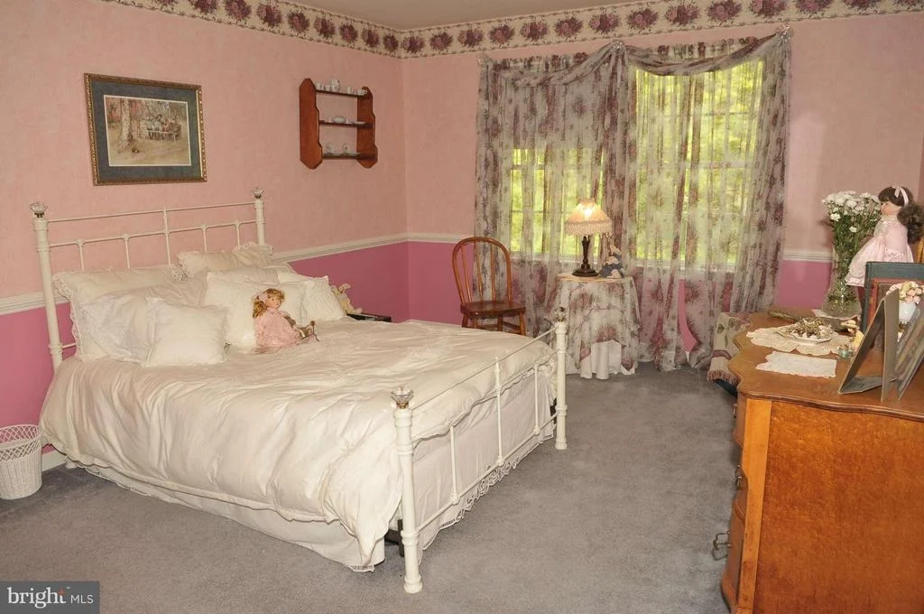Photo of 5128 SHOOKSTOWN ROAD