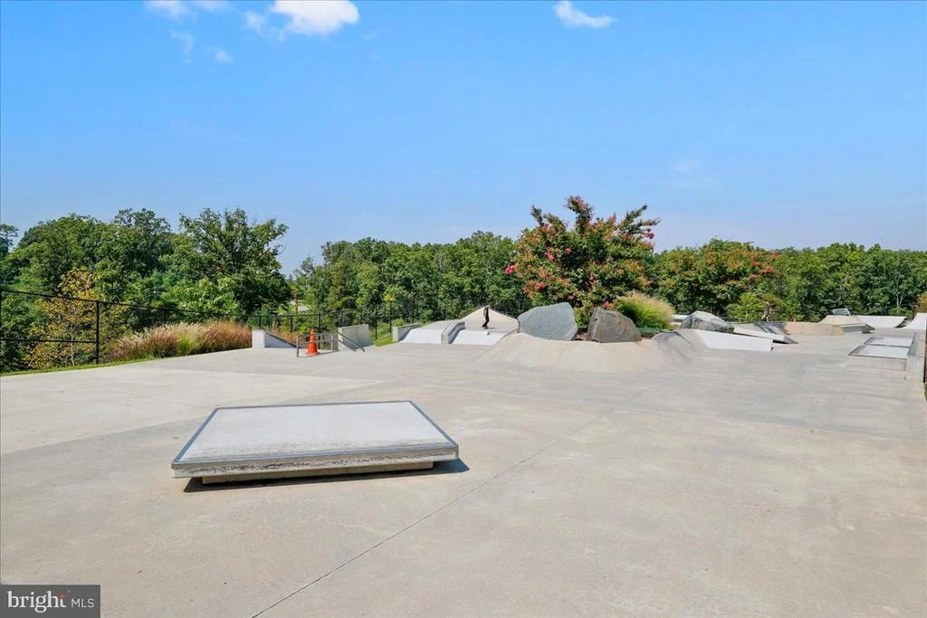 Photo of 9312 MADISON AVENUE