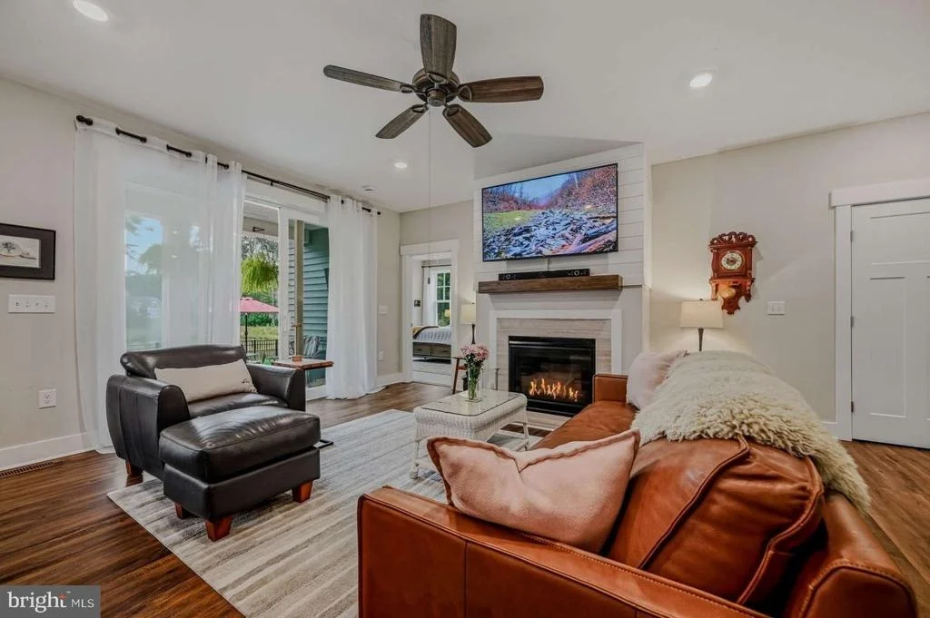 Photo of 24187 HEARTLEAF ROAD