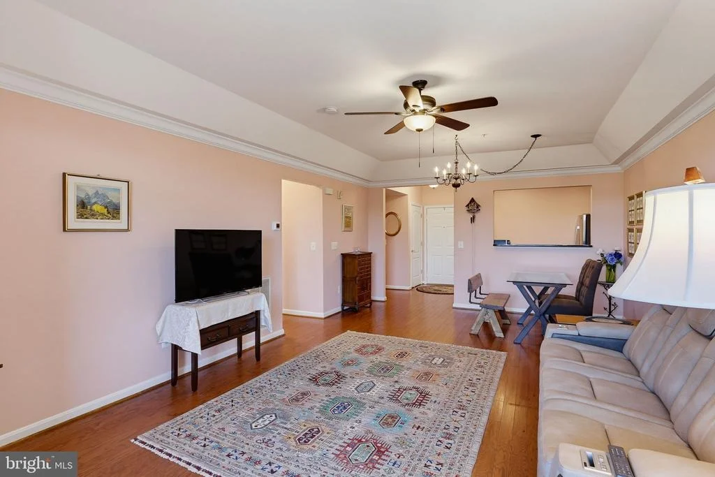 Photo of Unit 304 at 7305 MAPLECREST ROAD