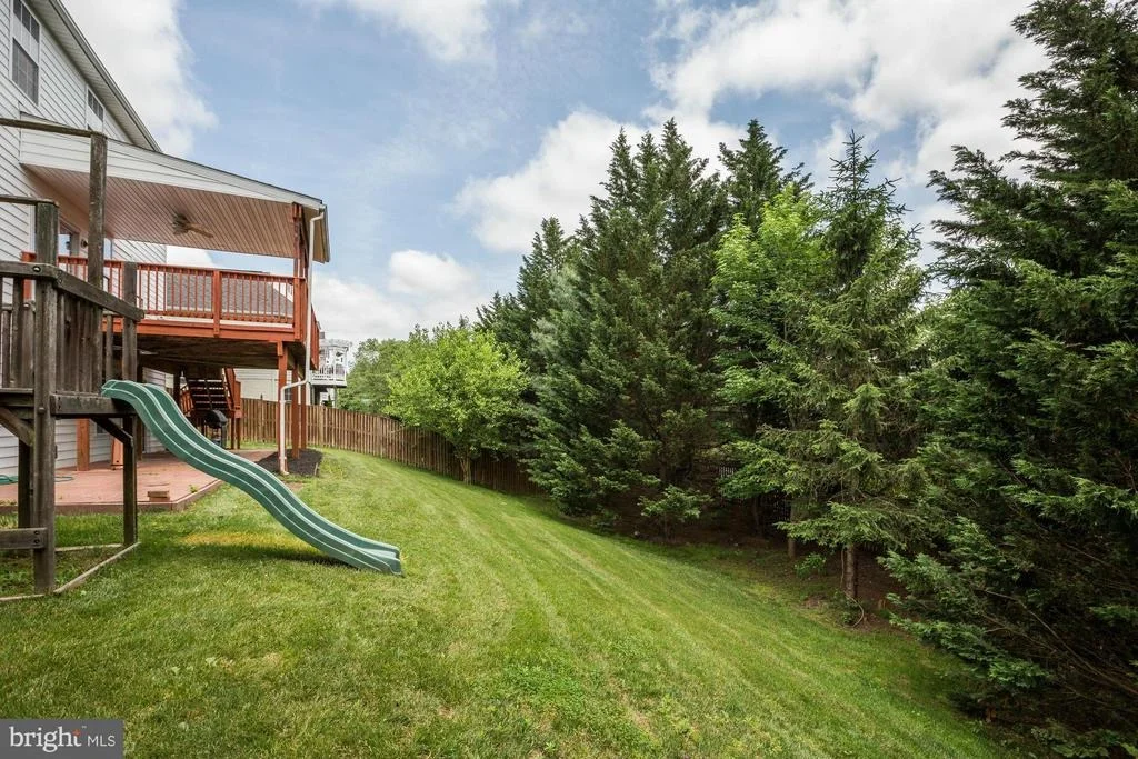 Photo of 4832 BROOM DRIVE