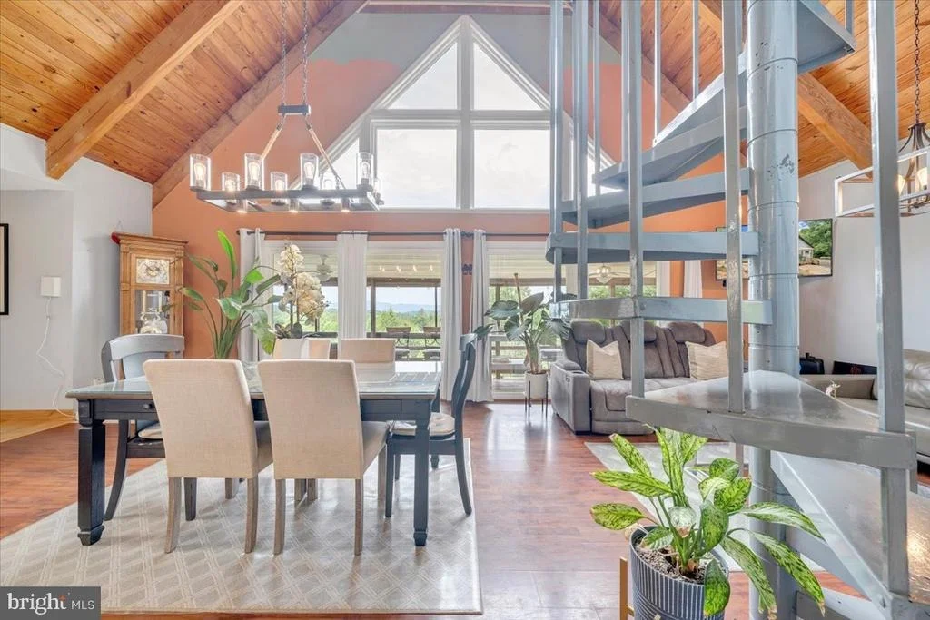 Photo of 722 FOLEY RIDGE ROAD