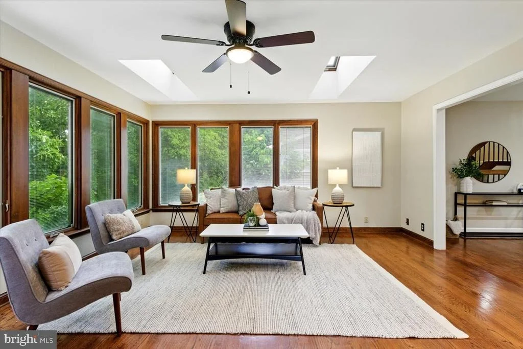 Photo of 123 EVERGREEN STREET