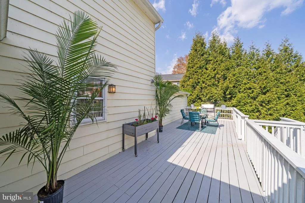 Photo of 6202 NETHERCOMBE COURT