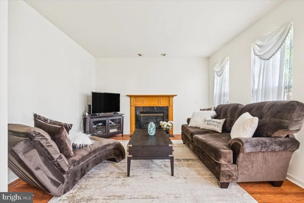Photo of 5180 BOSCOMBE COURT