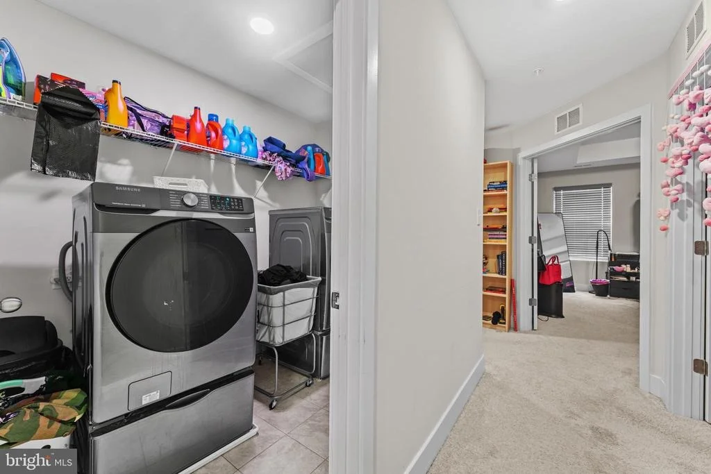 Photo of 5192 NEWPORT CIRCLE