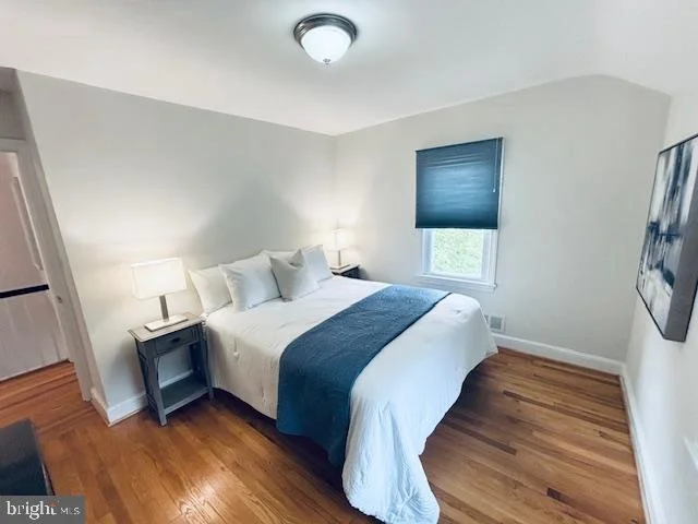 Photo of 1004 DENNIS AVENUE