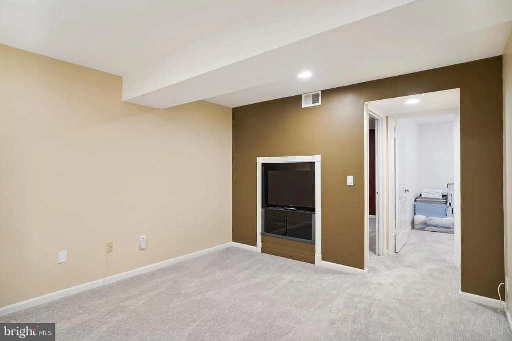 Photo of Unit 2 at 1049 WINDRUSH LANE