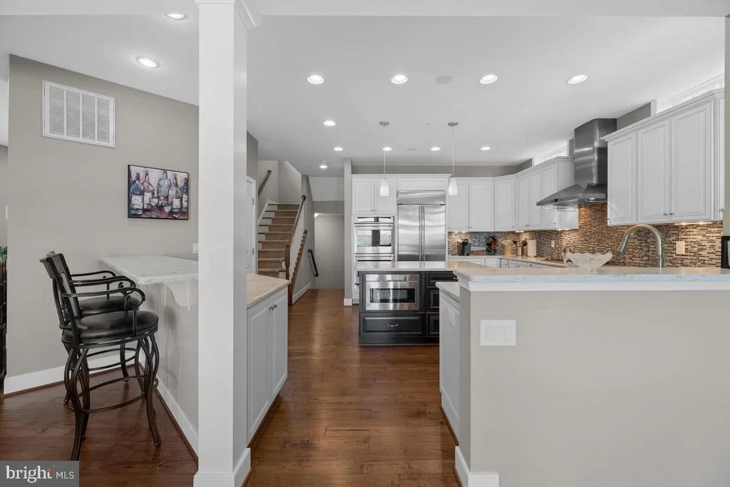 Photo of 1162 OAK VIEW DRIVE