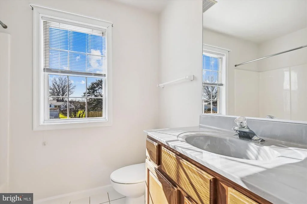 Photo of 441 BARNES AVENUE