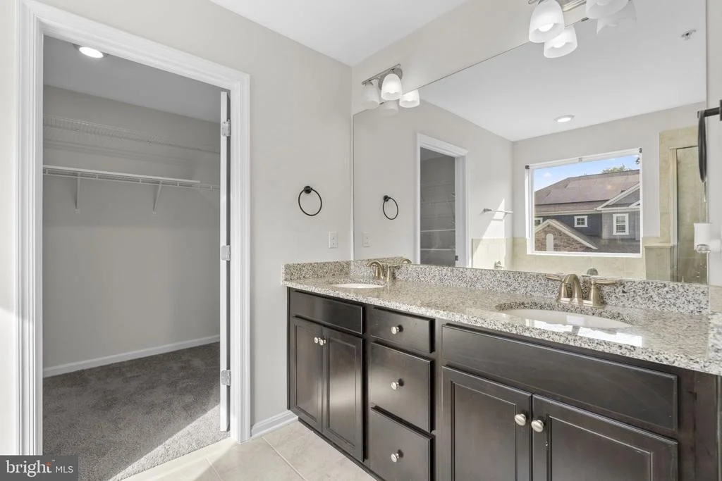 Photo of 9318 SYDNEY WAY