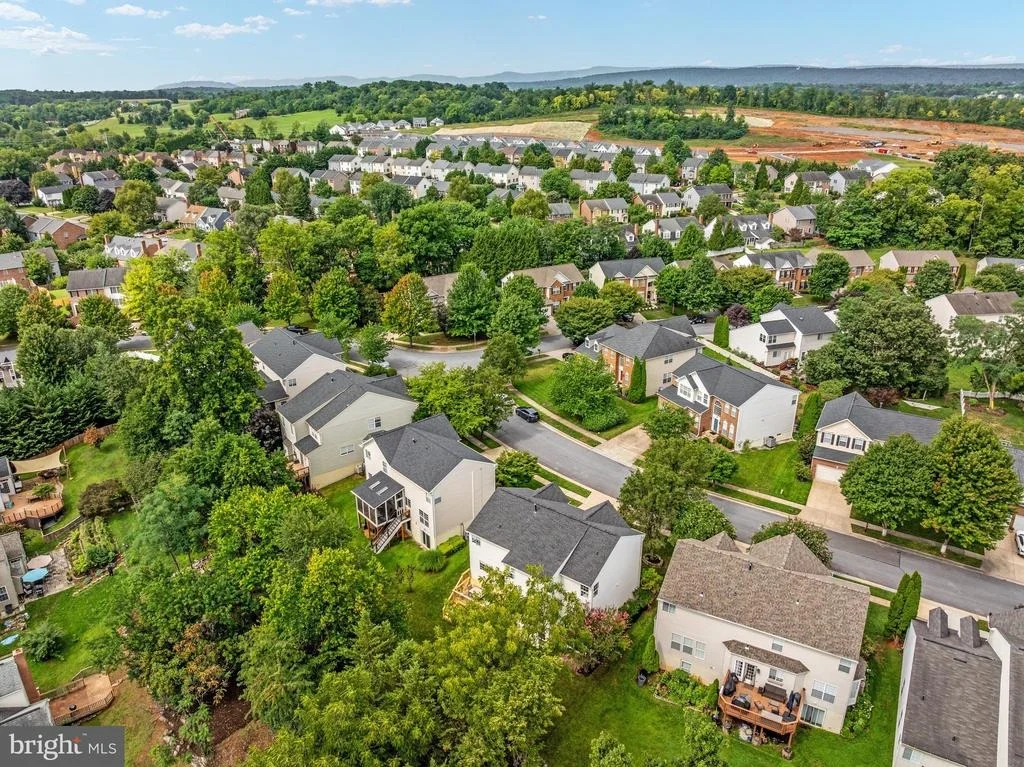 Photo of 922 WAYNE DRIVE
