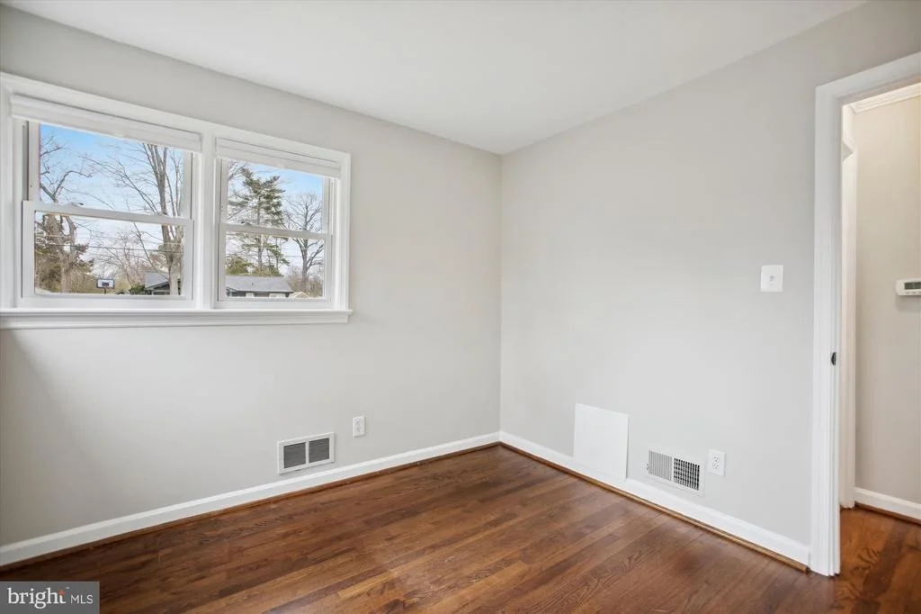 Photo of 7926 JACKSON ROAD